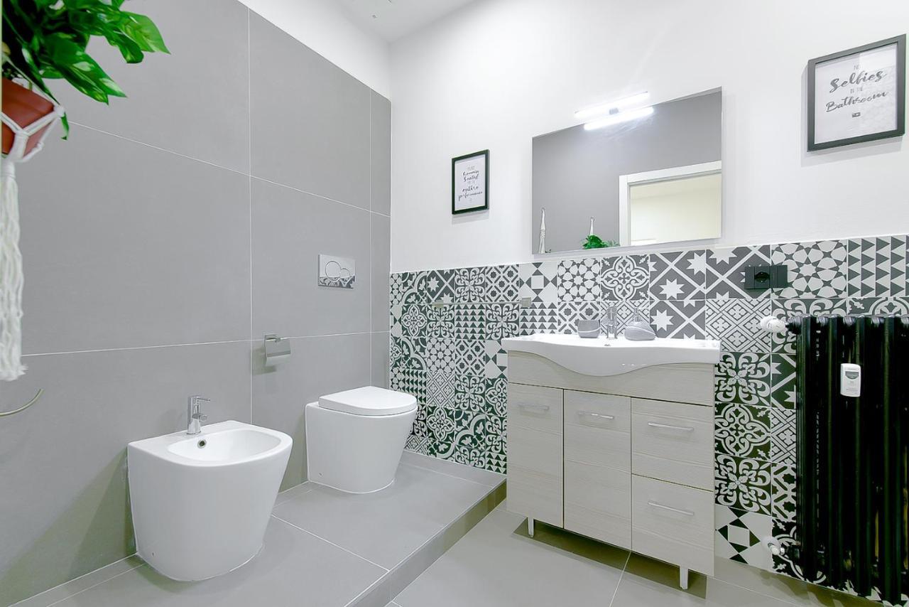 Alle Porte Del Centro - Guest House - Reggio Emilia - Ingresso Centro Storico - Parcheggio Gratuito מראה חיצוני תמונה