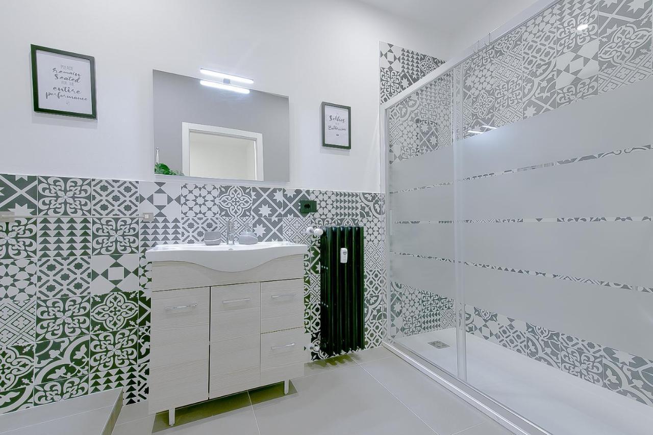 Alle Porte Del Centro - Guest House - Reggio Emilia - Ingresso Centro Storico - Parcheggio Gratuito מראה חיצוני תמונה